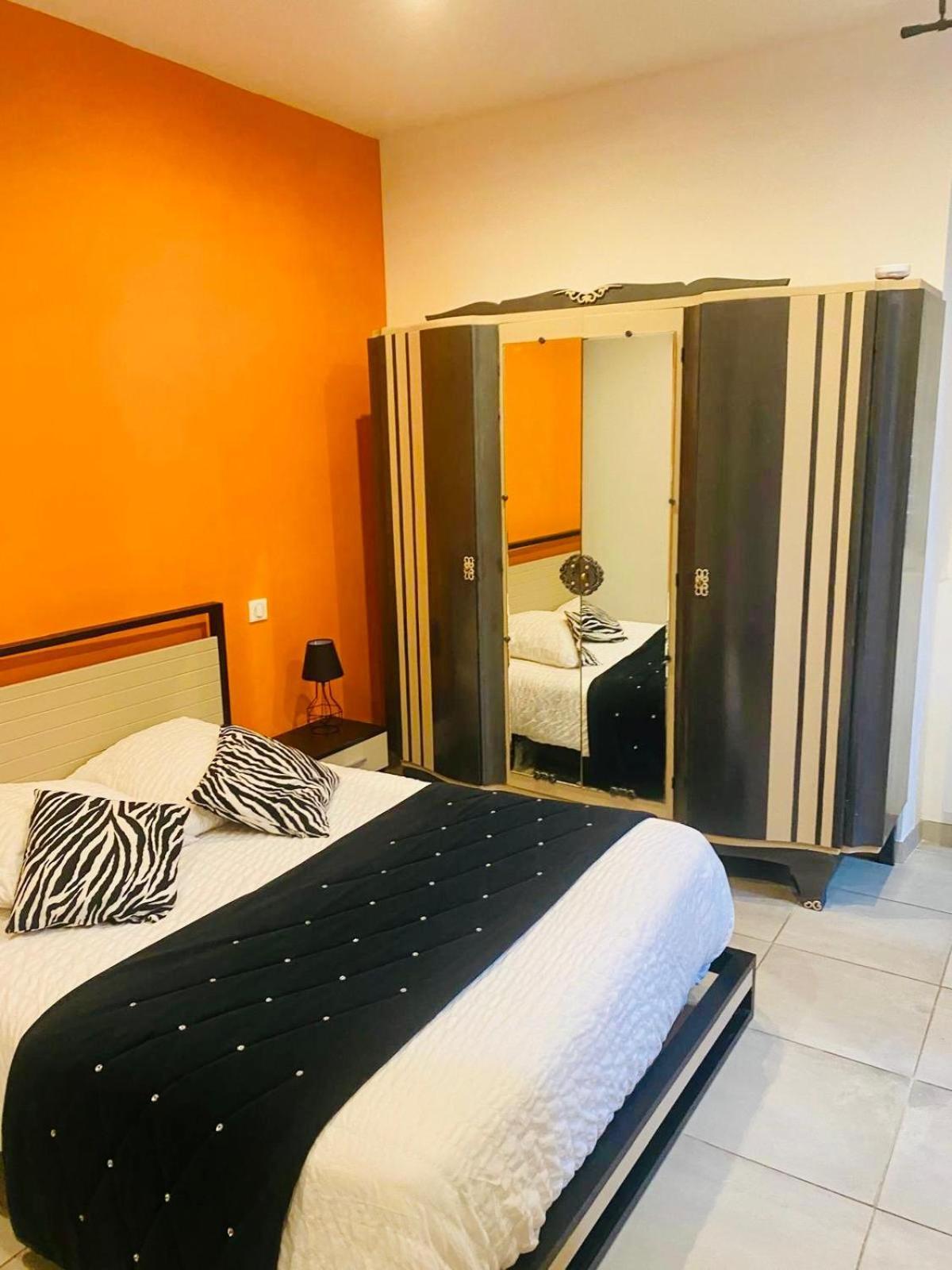 Le Relais Des Cols Hotell Cozzano Exteriör bild